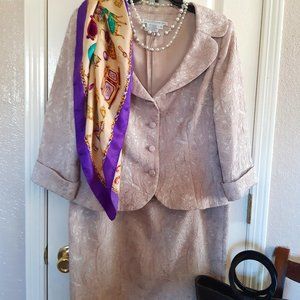 Maggie London Skirt Suit Size 12 Beige MOB Business Suit Career Nice!